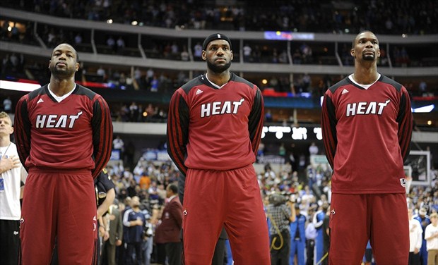 Dwyane Wade. LeBron James y Chris Bosh buscan ponerse de acuerdo para seguir en Miami