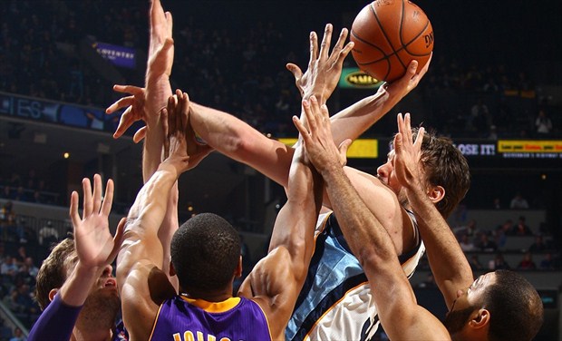 Marc Gasol fue una pieza clave en el triunfo de Grizzlies sobre Lakers