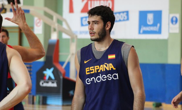 Álex Abrines se lesionó jugando con España el Eurobasket