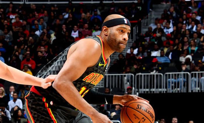 Trae Young y Vince Carter hacen historia
