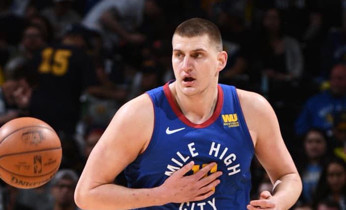 Nikola Jokic hace otro triple-doble jugando… ¡65 minutos!