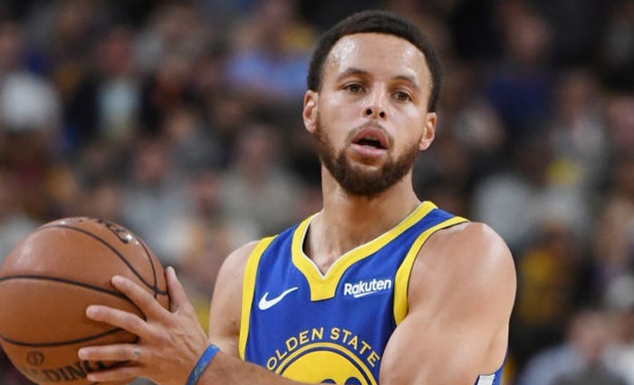Curry y Green hacen historia al firmar sendos triples-dobles