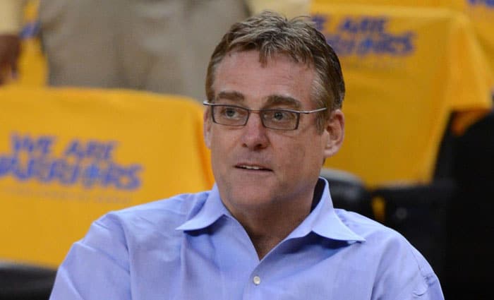 R.C. Buford planea dar el relevo como general manager de Spurs