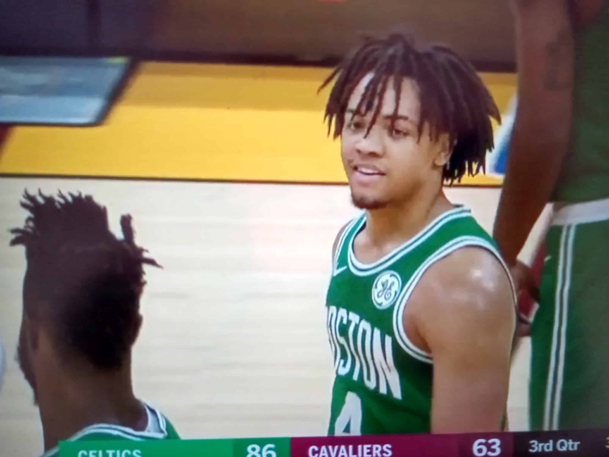 El novato Carsen Edwards mete 8 triples en solo 5 minutos