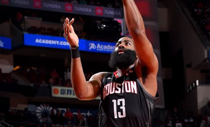 Harden mete 44 puntos y… ¡el novato Nunn suma 40!