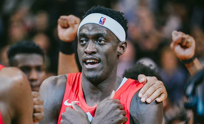 Toronto gana en Japón pese al partidazo de Harden y el debut de Westbrook