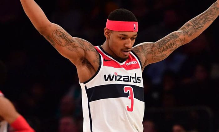 Harden y Beal anotan 44 mientras Moritz Wagner hace historia