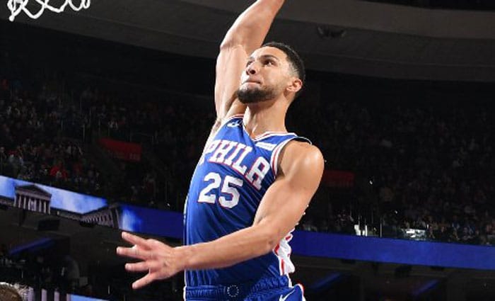 Espectacular y sobrado triple-doble de Ben Simmons