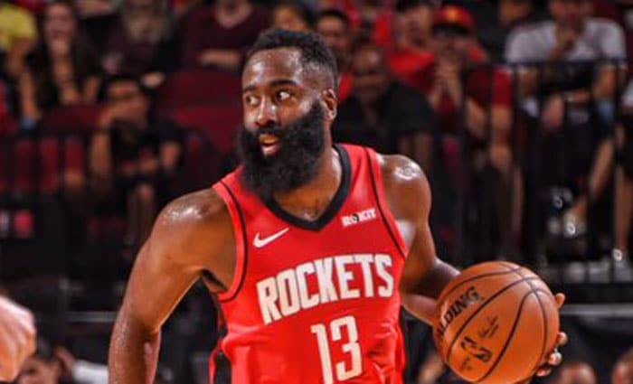 Harden ya es el primer pasador de la historia de los Rockets