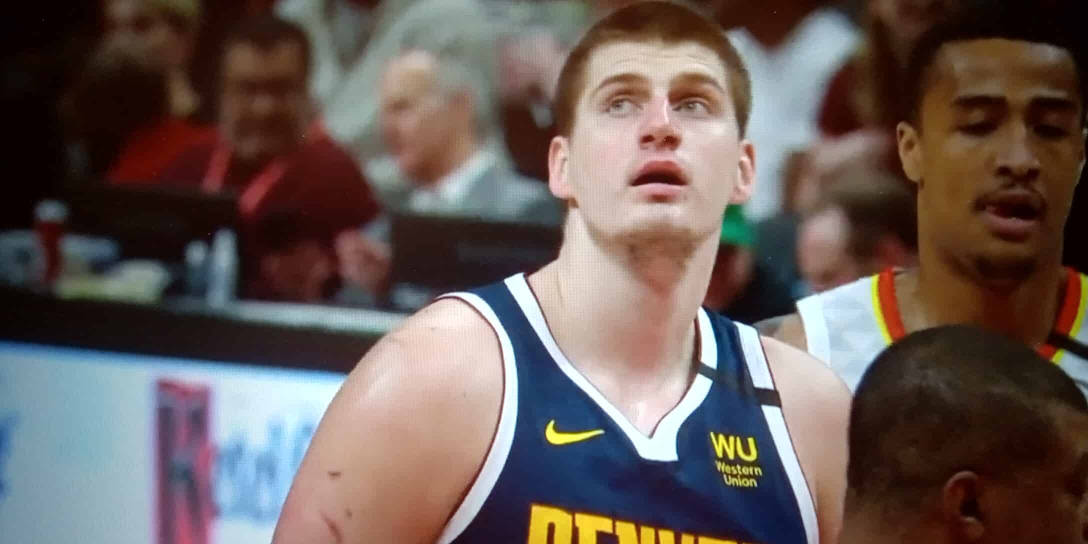 Jokic bate su récord de anotación al meter 47 puntos a Atlanta