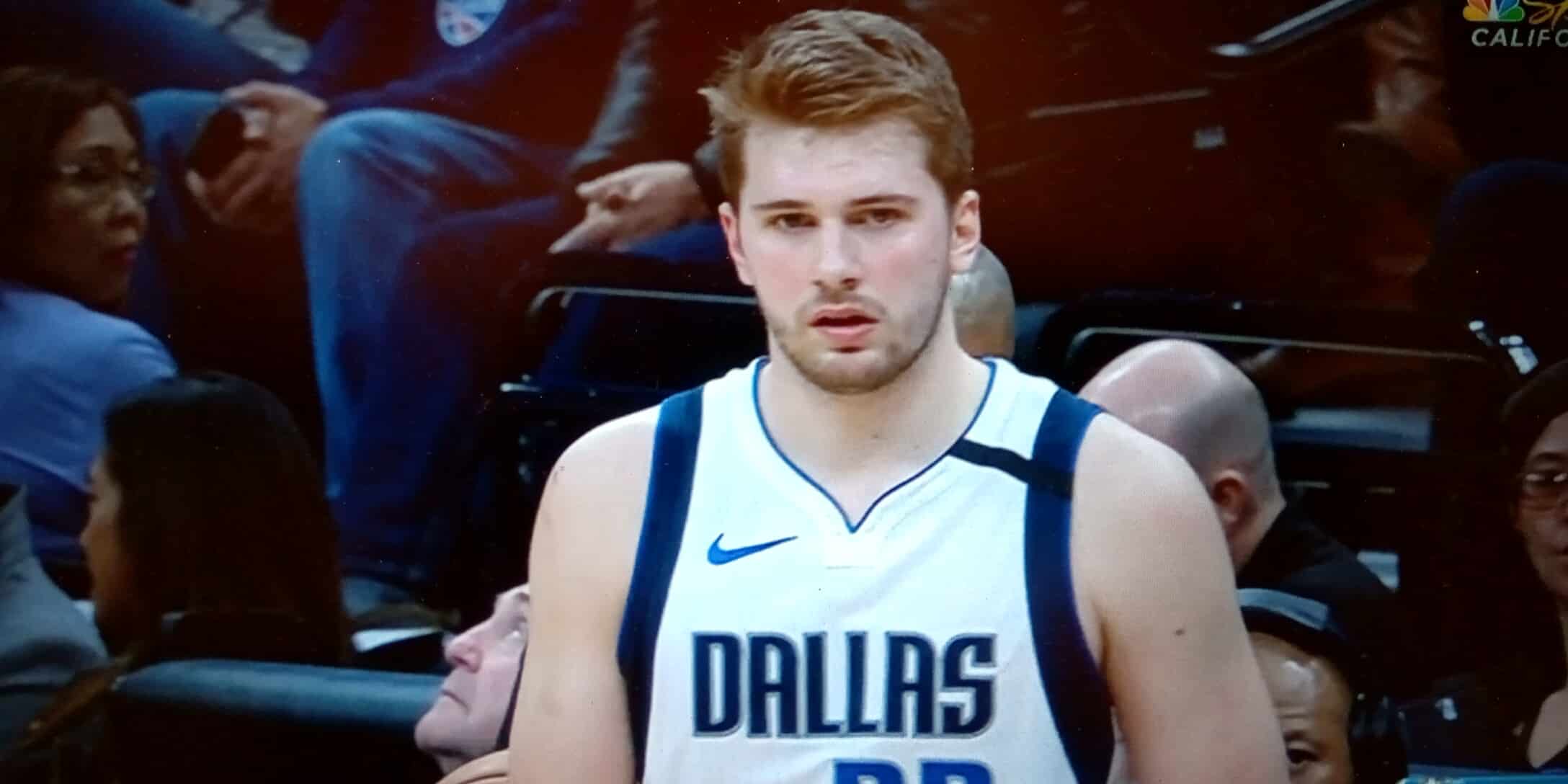 Doncic firma un triple-doble exprés y bate su marca de asistencias
