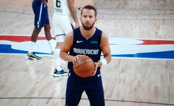 Barea anota 18 puntos en la victoria de Dallas sobre Utah