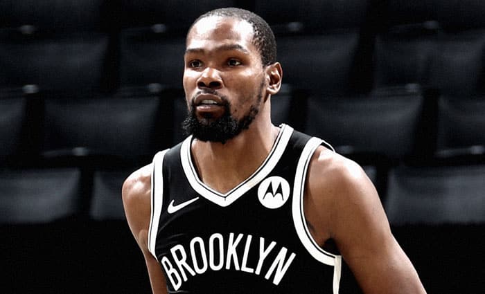 Kevin Durant anota 25 puntos en tres cuartos ante Boston Celtics