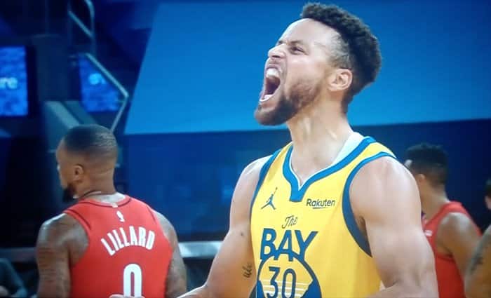Stephen Curry anota 62 puntos en el triunfo de los Warriors