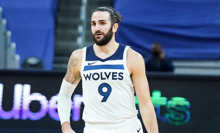 Ricky Rubio hace 21 puntos y 10 asistencias en su antigua casa