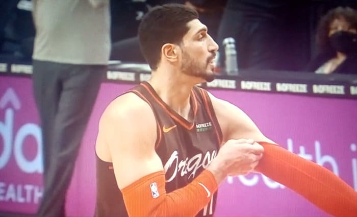 Un Enes Kanter de récord: ¡24 puntos y 30 rebotes ante los Pistons!