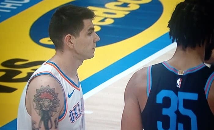 Deck anota 16 puntos en 16 minutos en su cuarto partido en la NBA