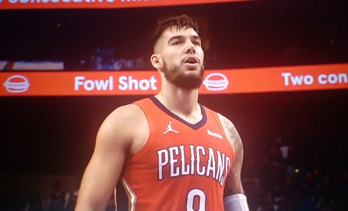 Doble-doble de Willy Hernangómez en el triunfo de Pelicans en Dallas