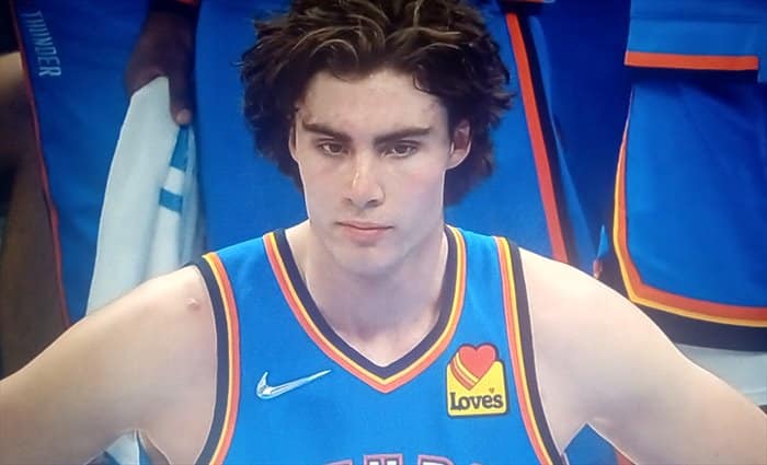 Josh Giddey se convierte en el jugador más joven con un triple-doble