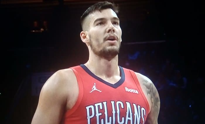 Willy Hernangómez hace ante Embiid su mejor partido en la NBA
