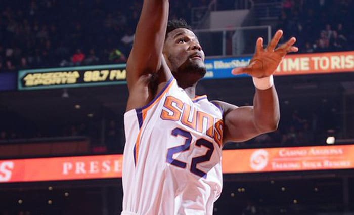 Deandre Ayton, ¿se queda o no se queda en Phoenix Suns?
