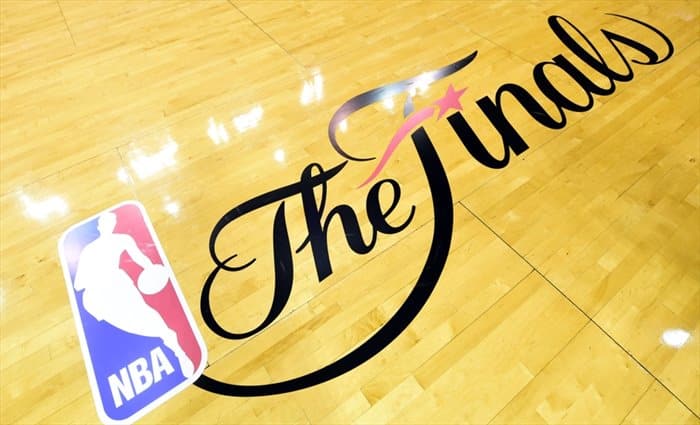 Todo listo para que Warriors y Celtics inicien su serie por el título