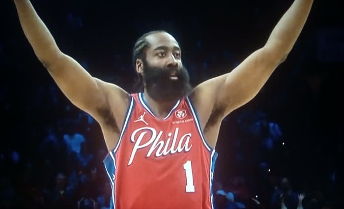 Harden apunta a validar su opción de jugador y firmar una extensión corta