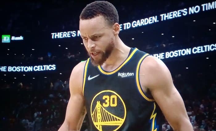 Curry silencia el Garden con 43 puntos y pone las Finales 2-2