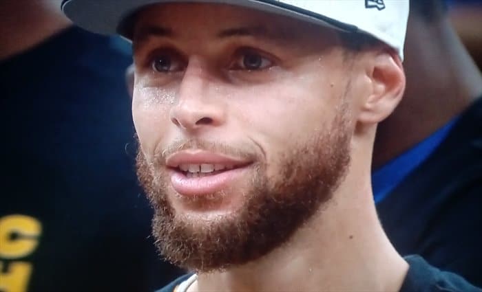 Stephen Curry es distinguido por primera vez como MVP de las Finales