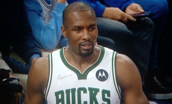 Serge Ibaka seguirá la próxima temporada en Milwaukee Bucks