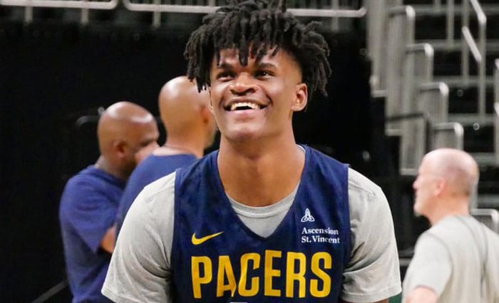Spurs se hace con el ala-pívot Alize Johnson