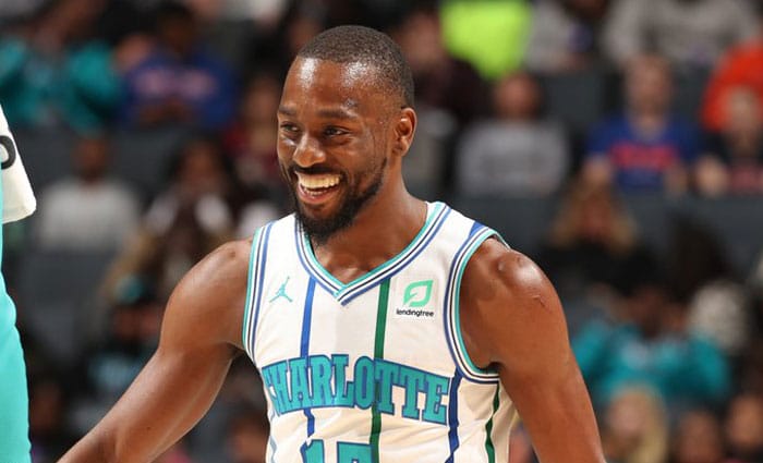 Charlotte Hornets busca un base con experiencia