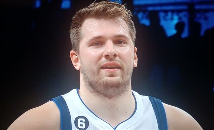 Doncic sienta cátedra en Brooklyn y Dallas gana a los Nets en la prórroga