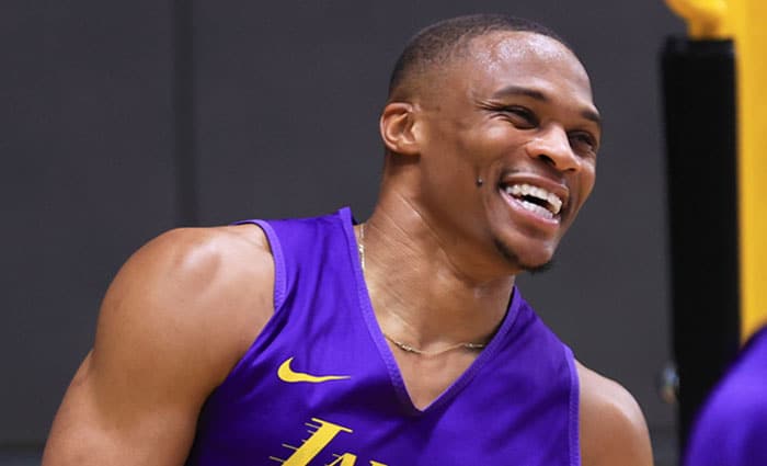 Lakers quiere darle un rol menor a Westbrook mientras busca su traspaso