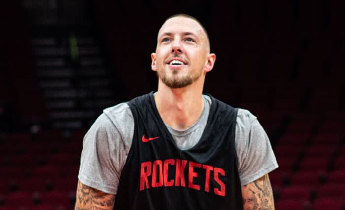 Daniel Theis pasa por el quirófano tras no poder debutar con Pacers