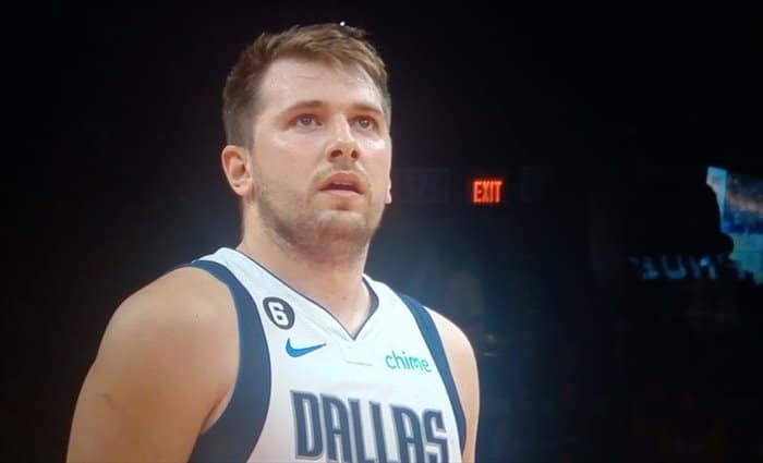 Dallas supera a Clippers en un duelo intenso con 35 puntos de Doncic