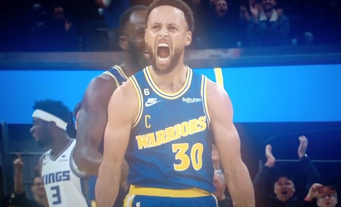 Prodigioso Curry con sus 47 puntos para salvar a unos Warriors en crisis