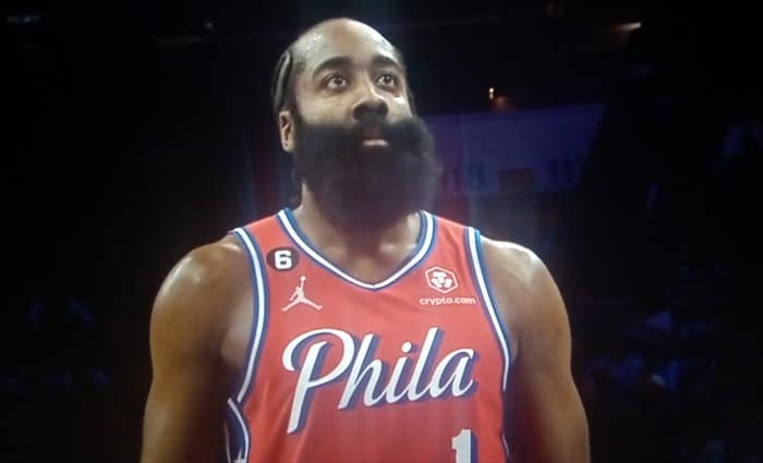 Harden y Embiid lideran una feliz remontada de Sixers ante Clippers