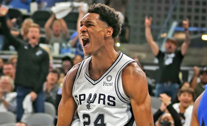 Lesiones de Devin Vassell y de Marvin Bagley III