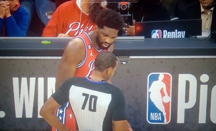 Embiid y Doncic son los Jugadores del Mes en Este y Oeste