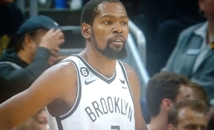 Kevin Durant evita una grave lesión: baja mínima de 2 semanas