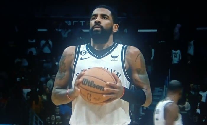 Durant lidera a los Nets a un nuevo triunfo y Kyrie Irving decide