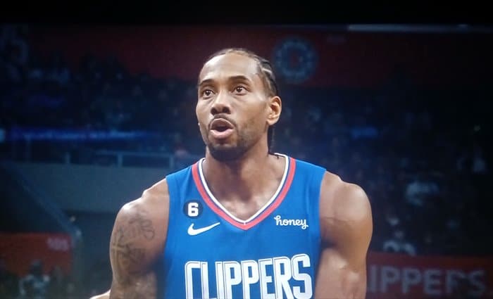 Clippers derrota a Dallas bajo el impulso de Kawhi y Powell