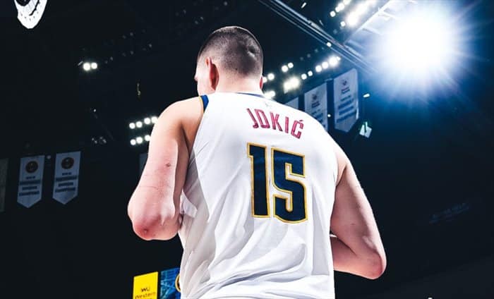 Denver doblega a Lakers con 34 de Murray y triple-doble perfecto de Jokic