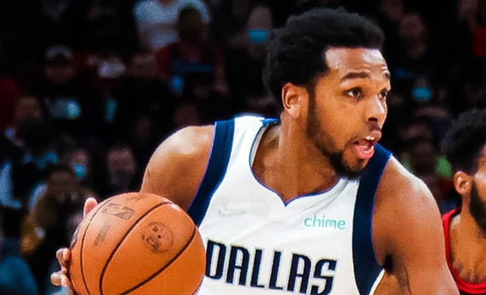 Lakers firma un contrato de 10 días a Sterling Brown