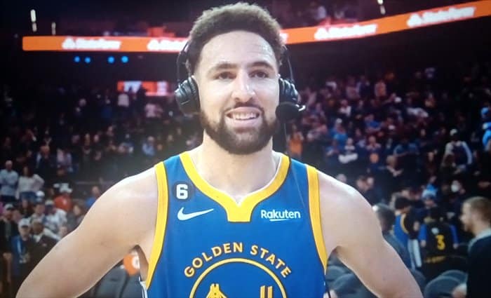 Klay Thompson mete 12 triples en la victoria de Warriors