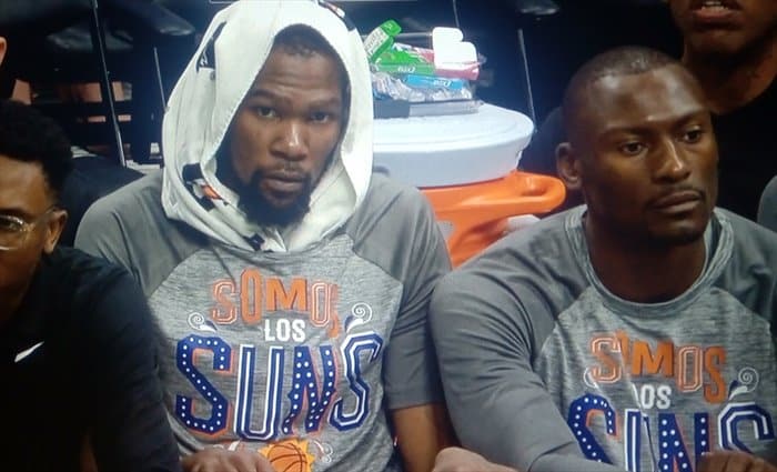 Kevin Durant debuta con Suns metiendo 23 puntos y ganando