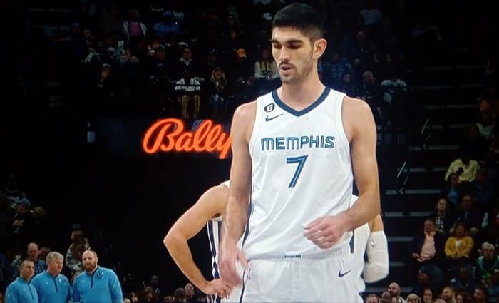 Aldama juega su mejor partido NBA en el triunfo de Memphis sobre Dallas