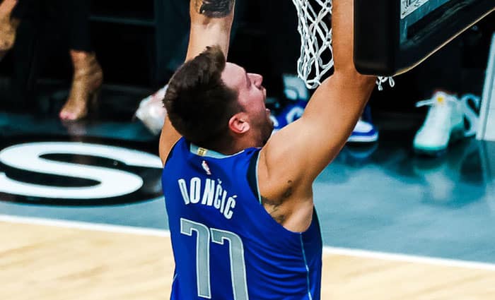 Doncic podrá jugar hoy tras rescindir la NBA su decimosexta técnica