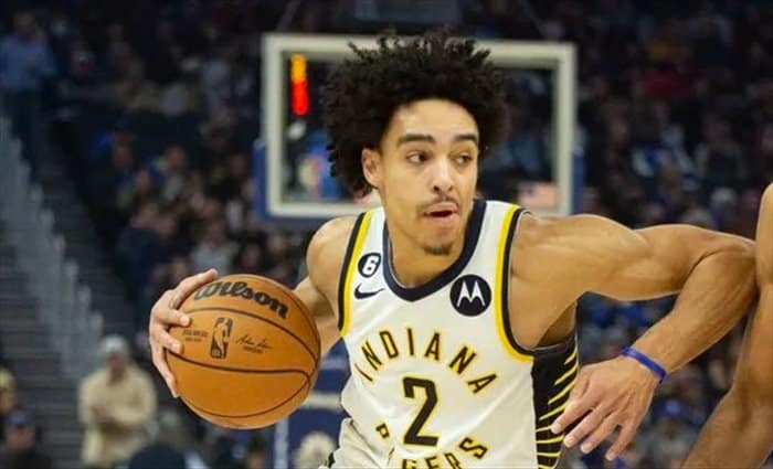 Indiana pasa por encima de Milwaukee en la segunda parte